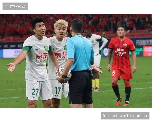 国安边锋杨立瑜或被外租，津门虎成潜在下家以补强锋线。